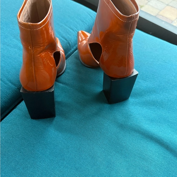 Jeffrey Campbell - Picture 6 of 9